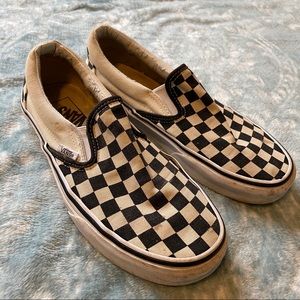 Vans Black and White Checkered Skate Shoes!